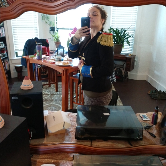 Halloween Costume - Picture 6 of 6